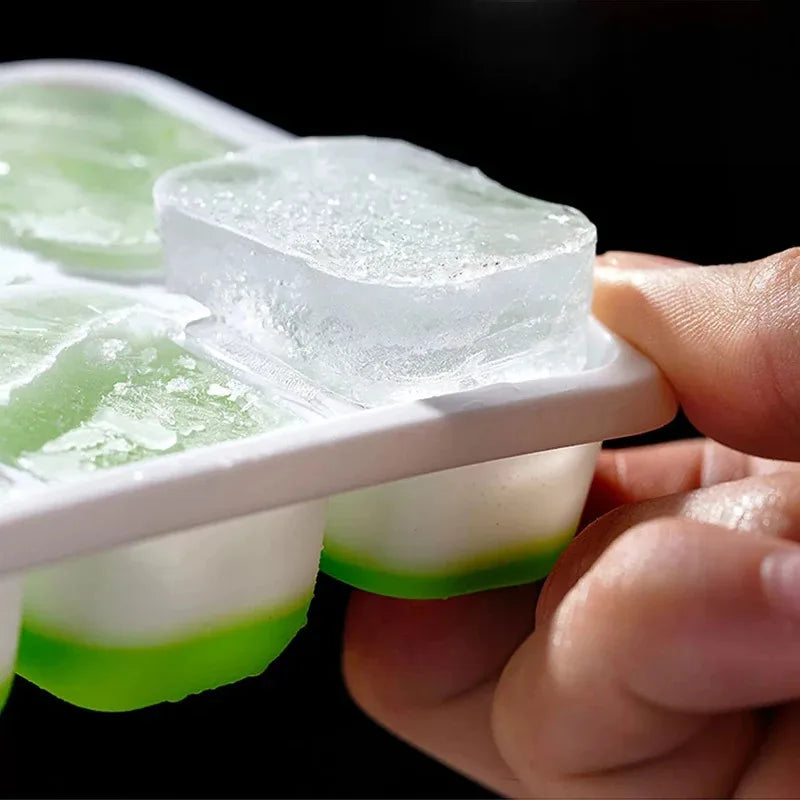 14-Cube Silicone Ice Cube Tray with Lid