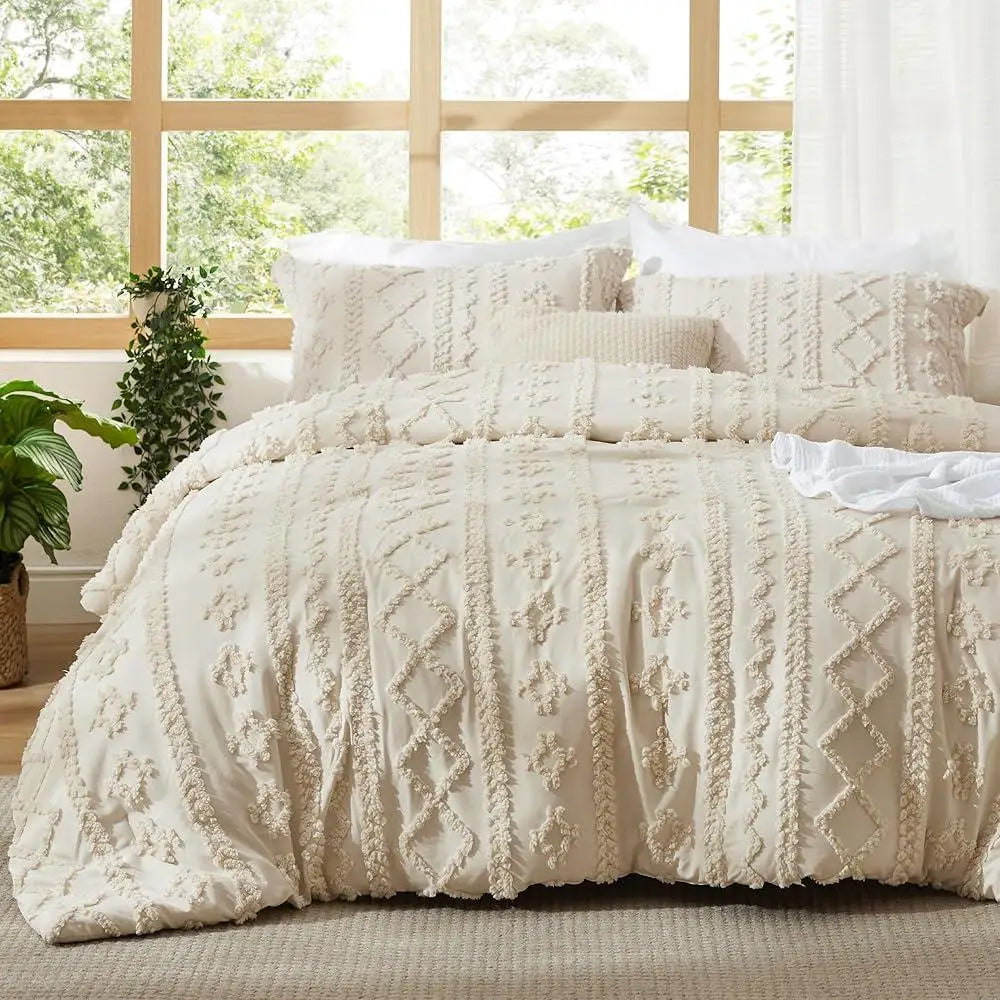 Tufted Boho Comforter Set – Queen (3 Pieces)