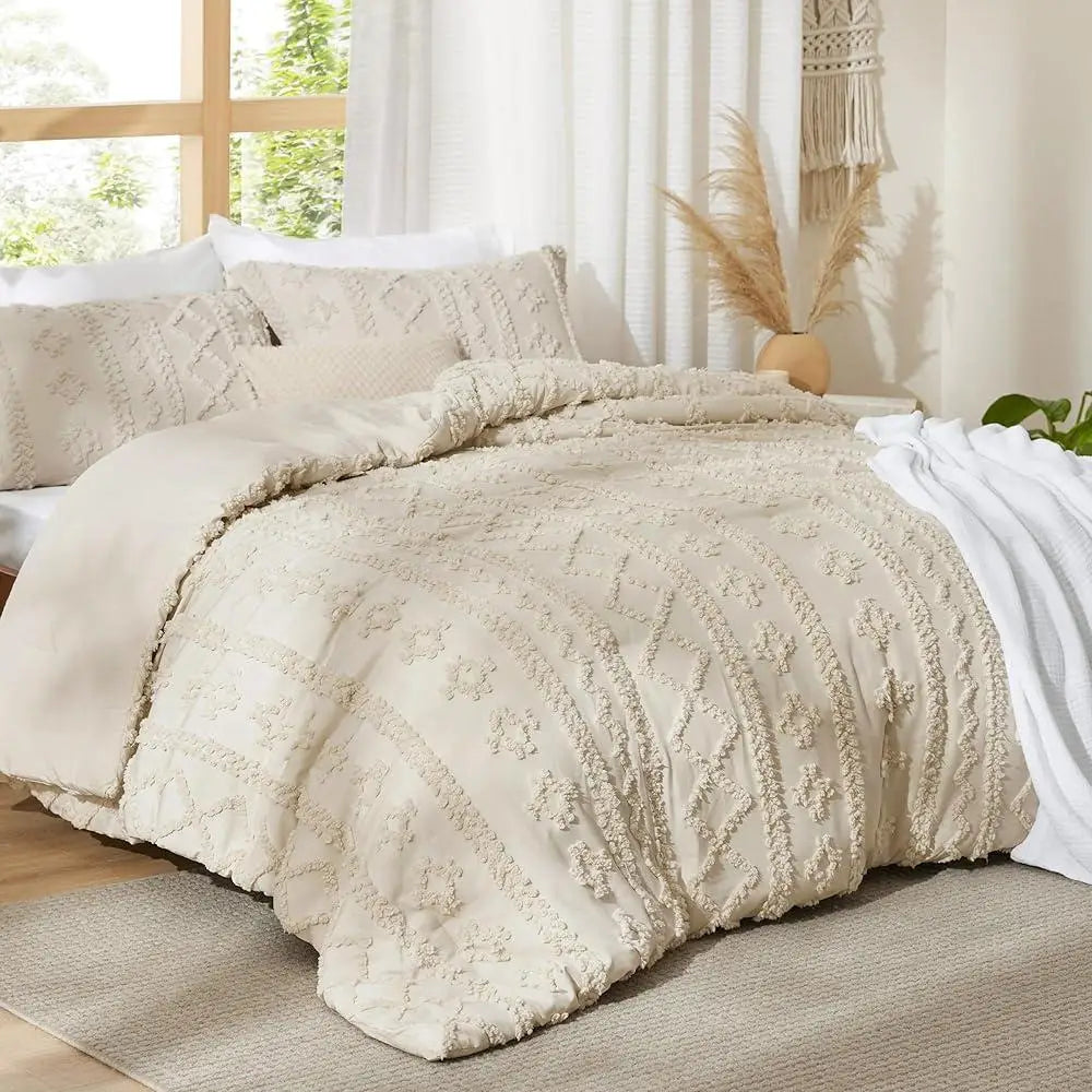 Tufted Boho Comforter Set – Queen (3 Pieces)