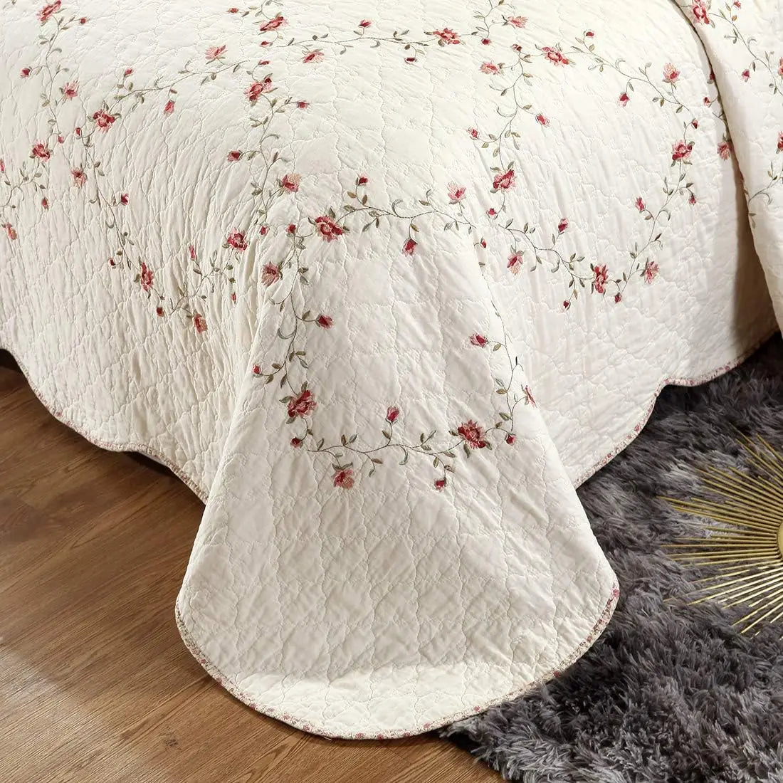 Floral Embroidered Bedspread Set