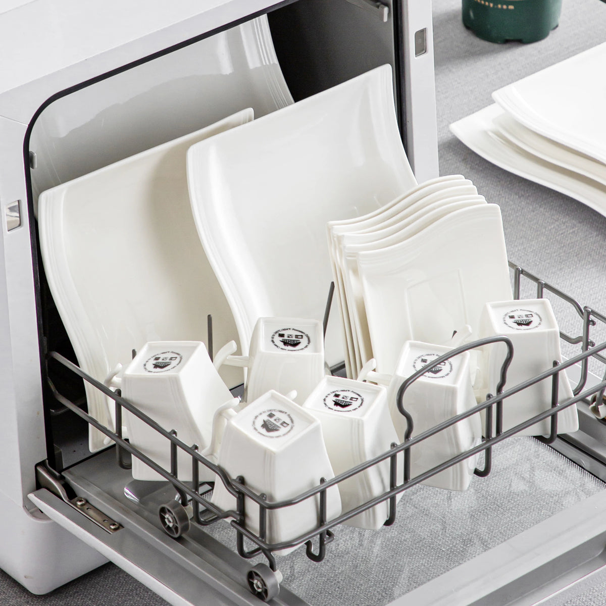 FLORA 30/60-Piece White Porcelain Dinner Set