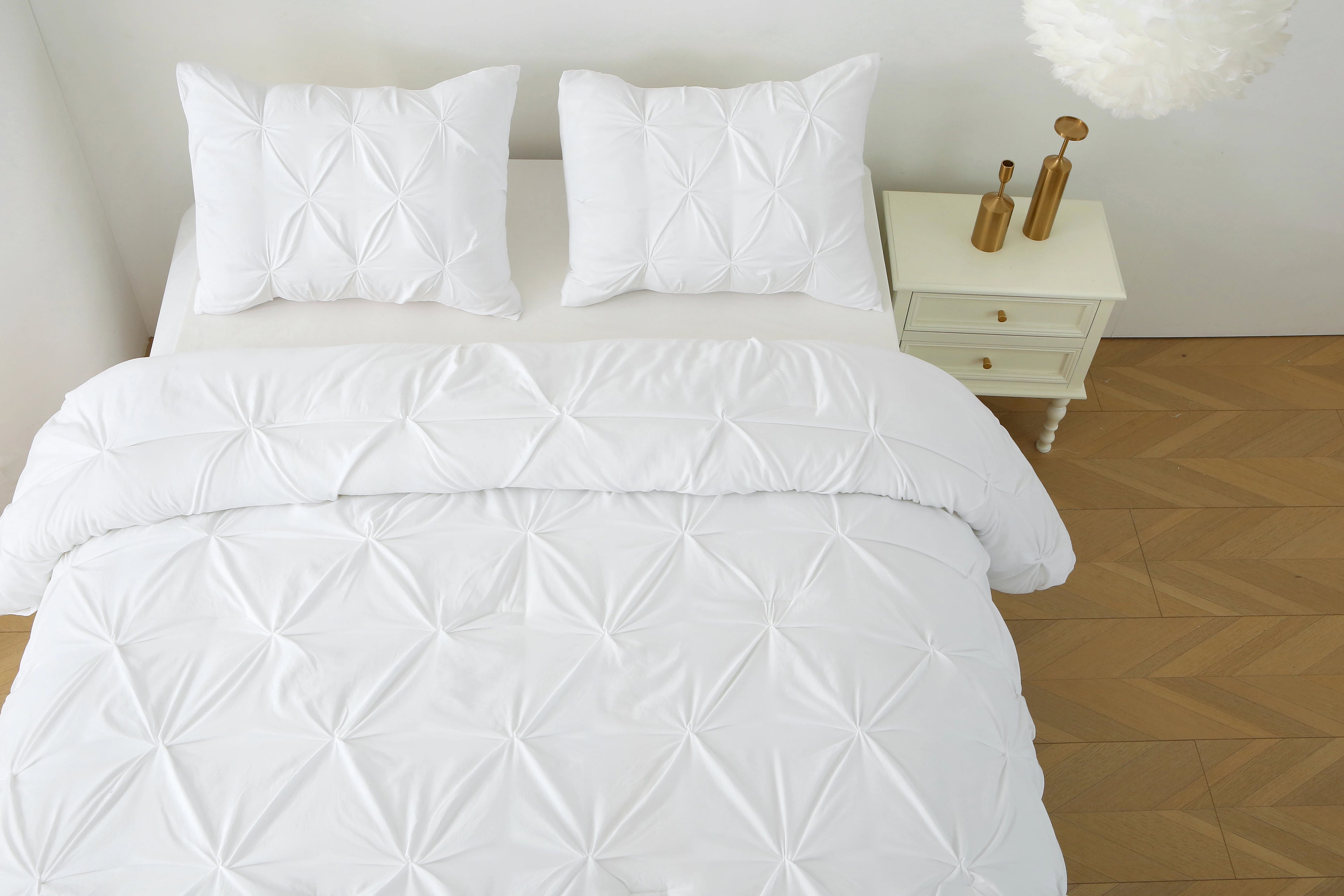 King Comforter Set, 3-Piece Pintuck Bedding Set – White